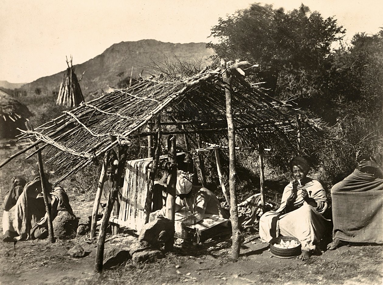Building an Empire i den fascistiske tidsalder: kvinder opsat på vævning, 09/05/1936 (s/h foto) af Modestino Baldinetti