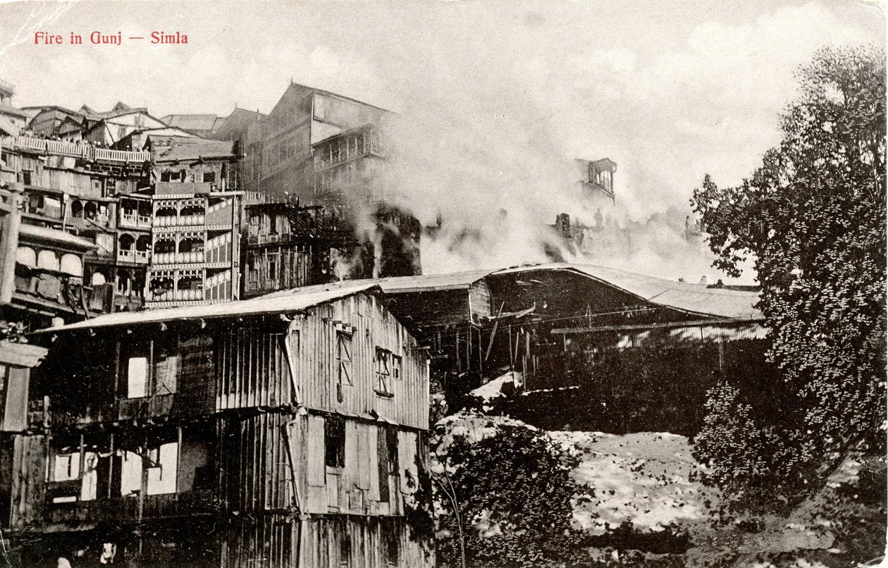 Brand i Gunj - Simla, c.1900-30 af Moorli Dhur and Sons