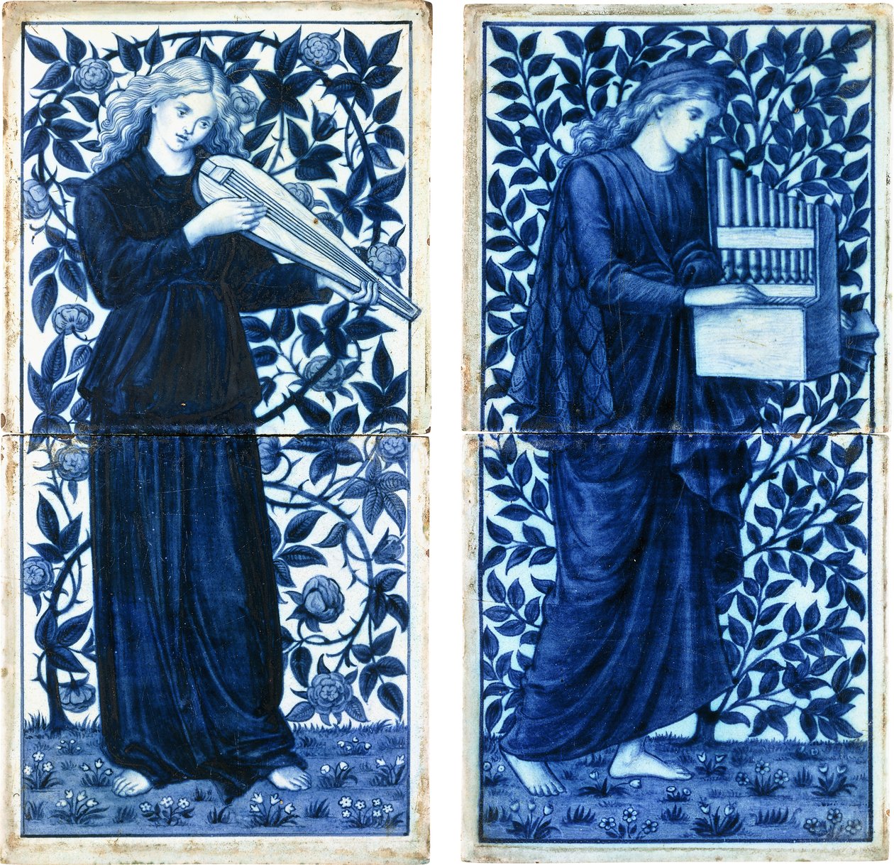 Et sæt på fire William Morris Co, ca. 1900 (tinglaseret keramik, maling) af Morris and Company