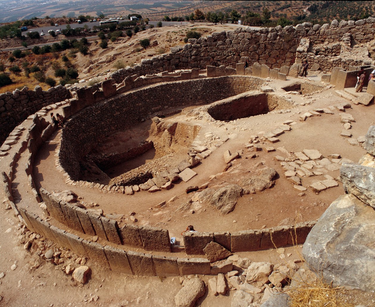 Mykensk civilisation: cirkel af grave på det gamle sted Mykene. 1300 f.Kr. af Mycenaean