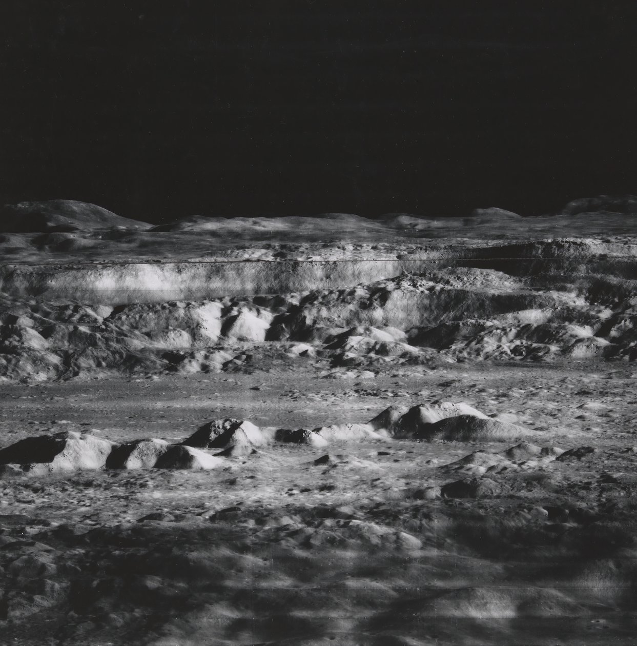 Nærbillede af Crater Copernicus, 24434. af NASA Images