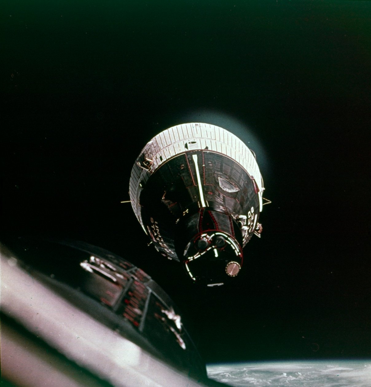 Første møde i rummet, 15. december 1965. af NASA Images
