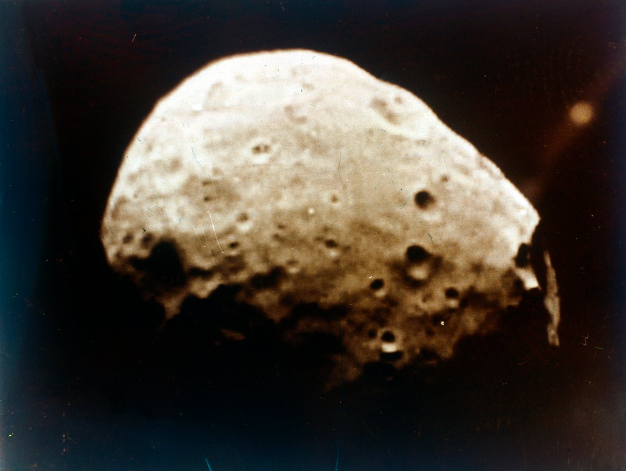 Phobos. af NASA Images
