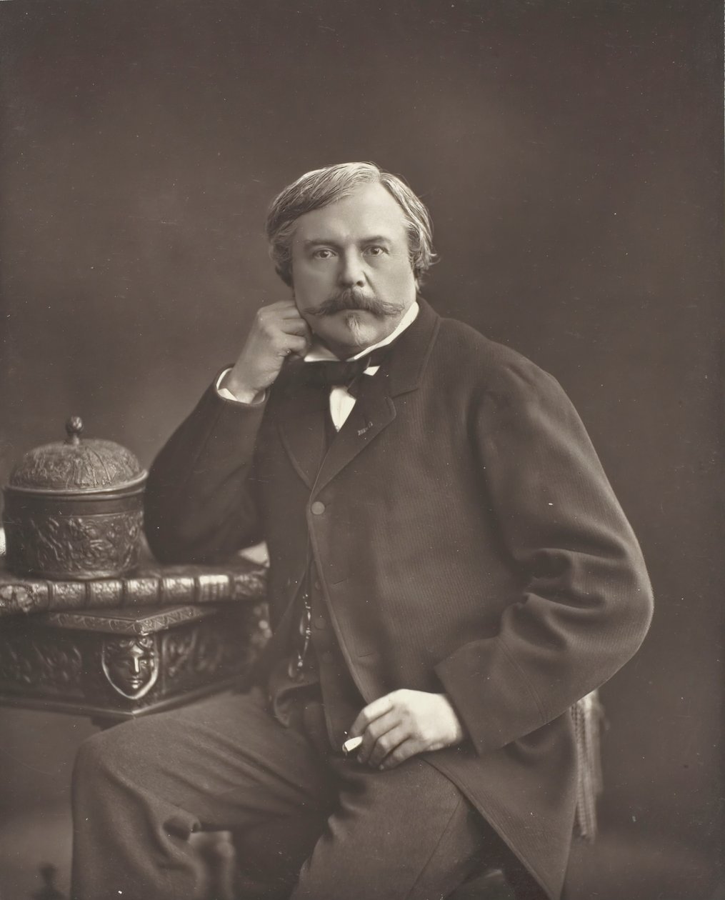 Edmond de Goncourt fransk forfatter og kritiker, 1822-1896, ca. 185376. af Nadar