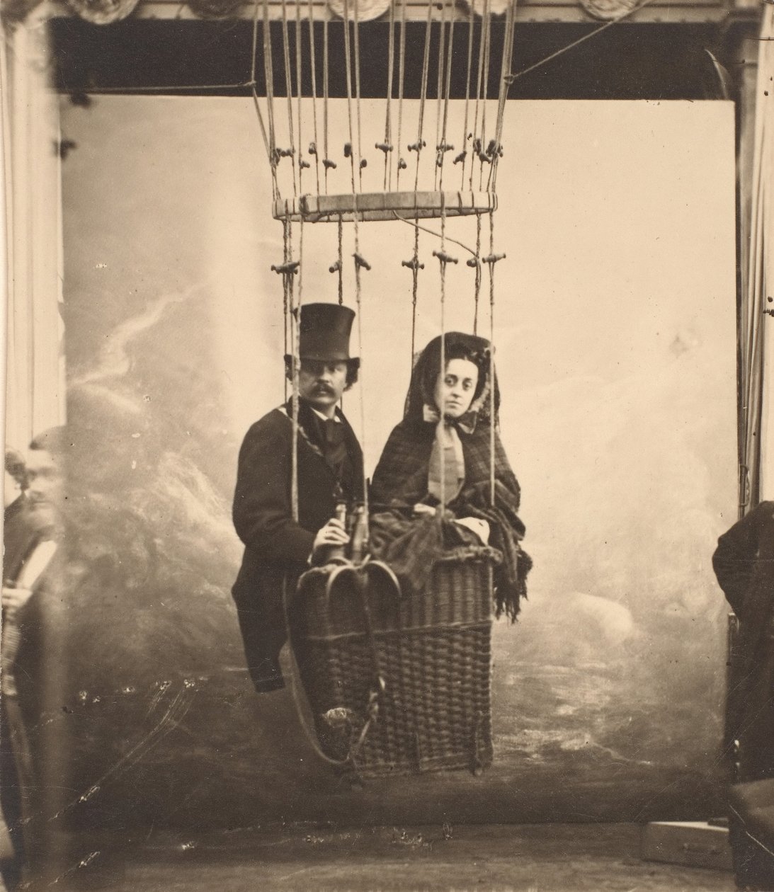 [Nadar med sin kone, Ernestine, i en ballon], ca. 1865, trykt 1890