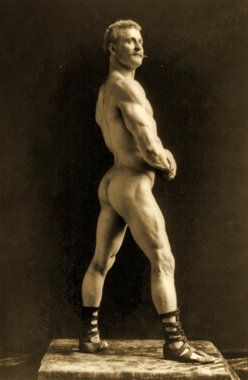 Eugen Sandow, i klassisk græsk-romersk stilling, ca. 1893 af Napoleon Sarony
