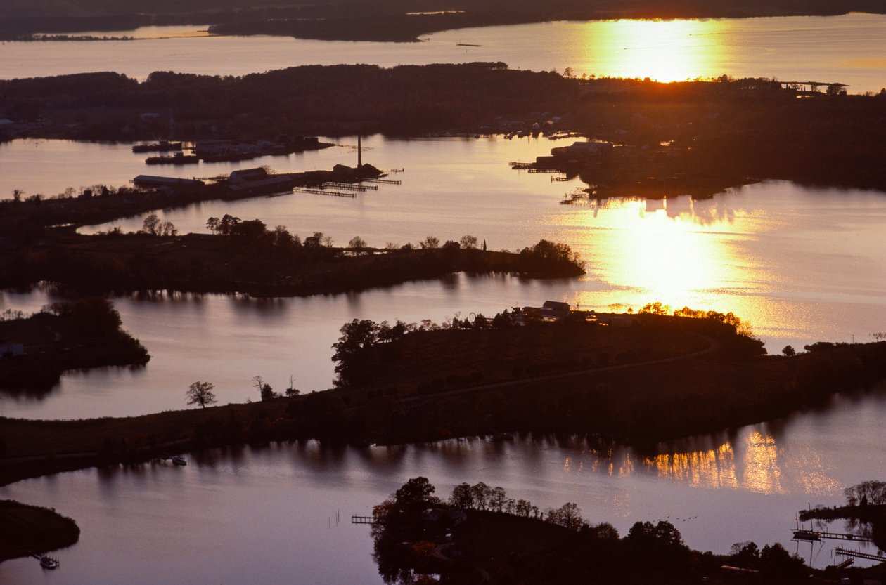Luftfoto fra den vestlige bred af Chesapeake Bay i Virginia omkring Mathews County og... af Nathan Benn