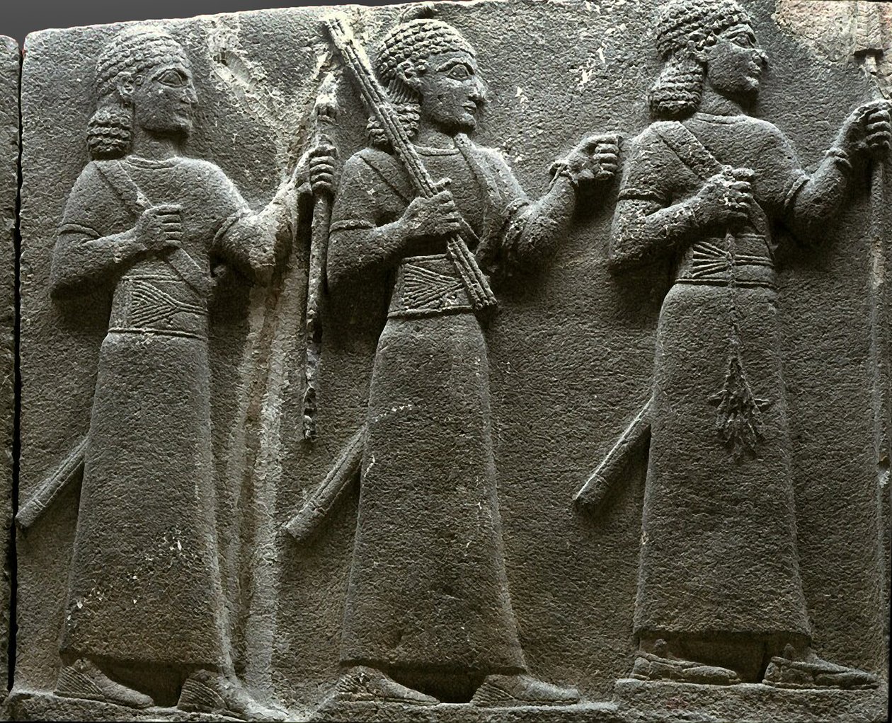 Relief, der forestiller hetitiske retsembedsmænd, fra Tyrkiet sten af Neo Hittite