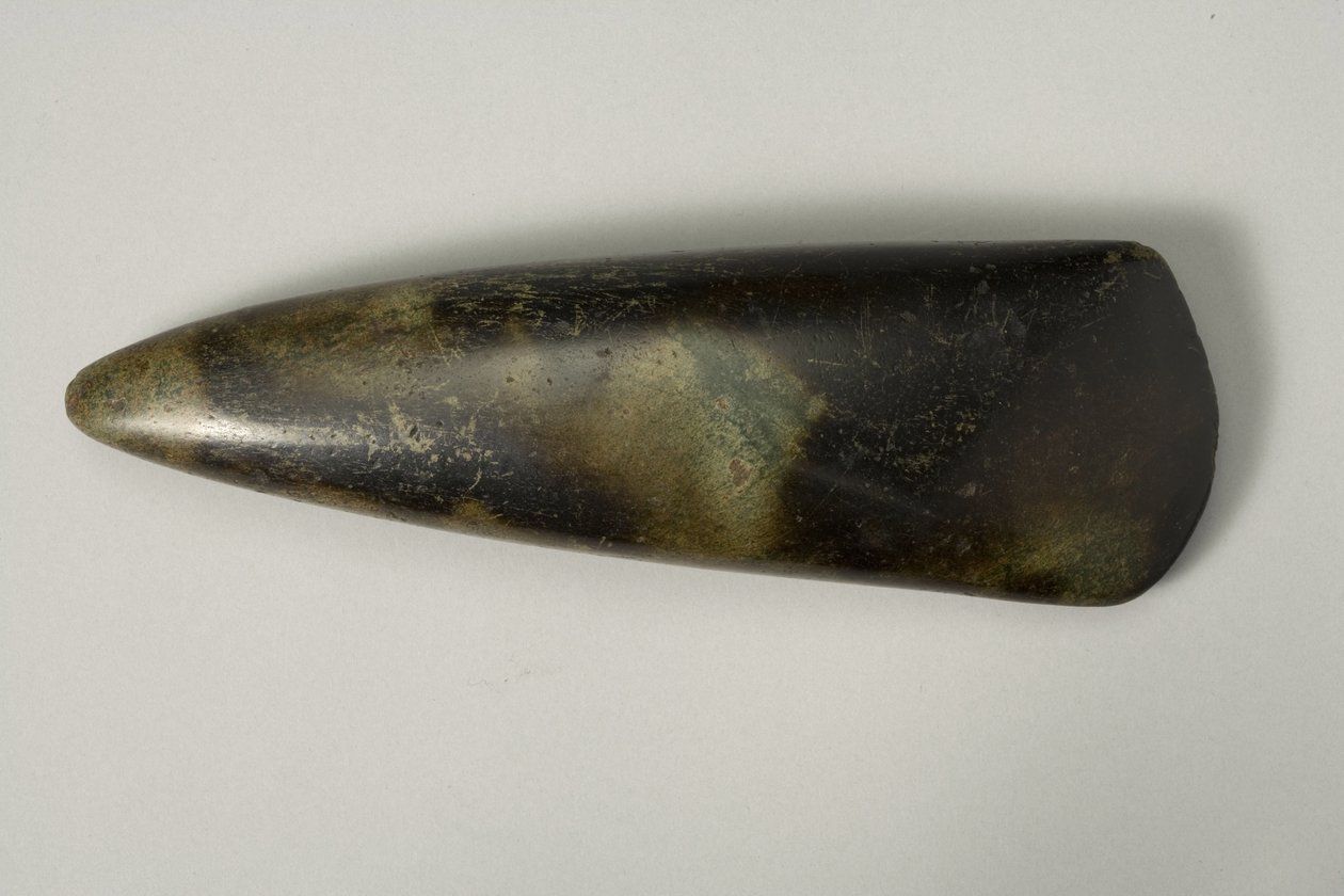 Øksehoved, 3. årtusinde f.Kr. (poleret mørkegrøn sten) af Neolithic