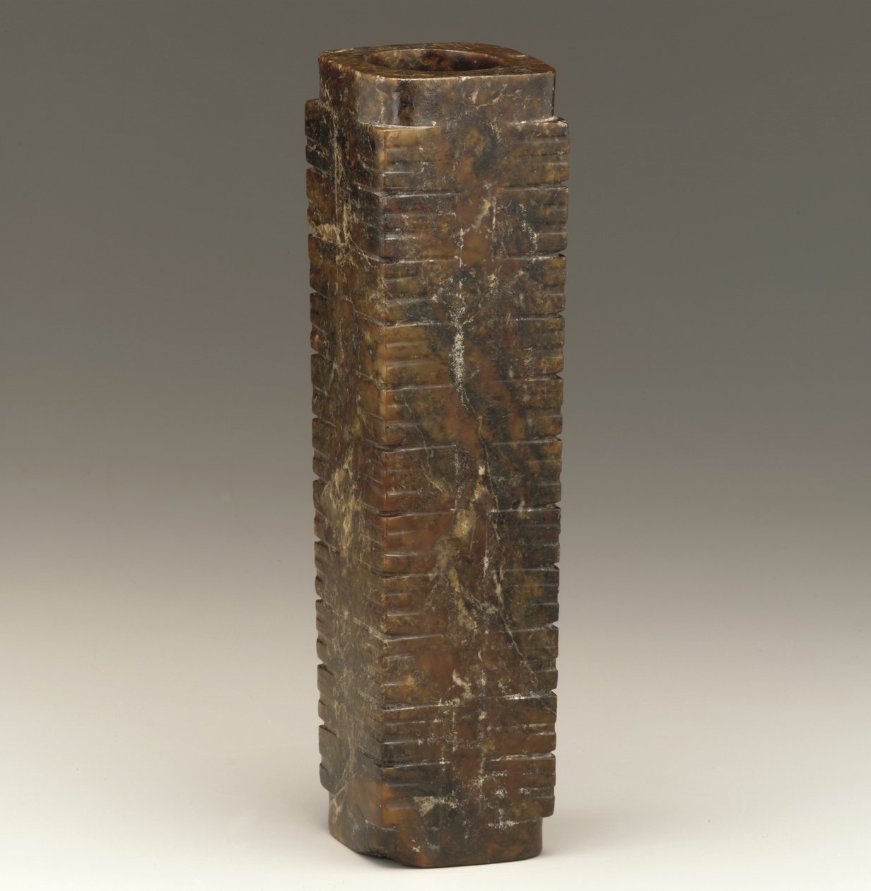 Tall tube (cong) Lake Tai region, Liangzhu culture, 3300-2250 BC af Neolithic Period Chinese School