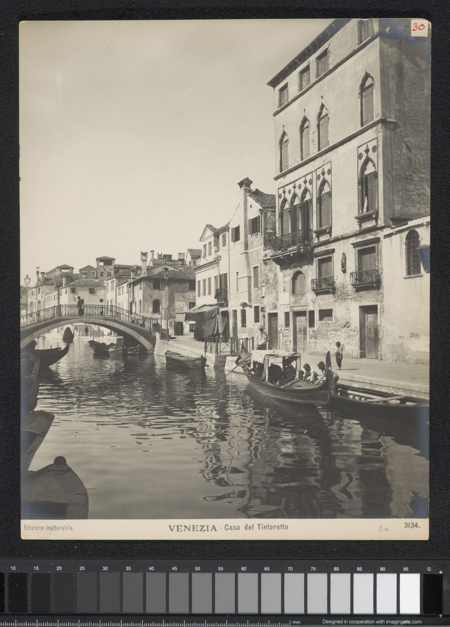 Ydersiden af ​​Tintorettos hus i Venedig Venedig - Casa del Tintoretto (titel på objektet) af Neue Photographische Gesellschaft