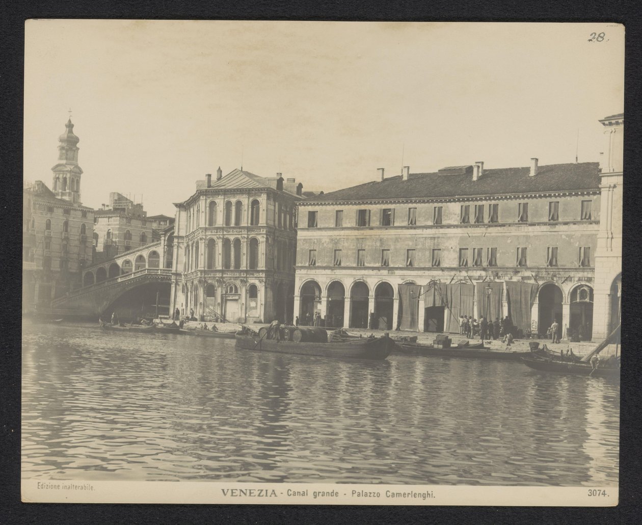 Udsigt over Palazzo dei Camerlenghi i Venedig Venedig - Canal Grande - Palazzo Camerlenghi (titel på objekt) af Neue Photographische Gesellschaft