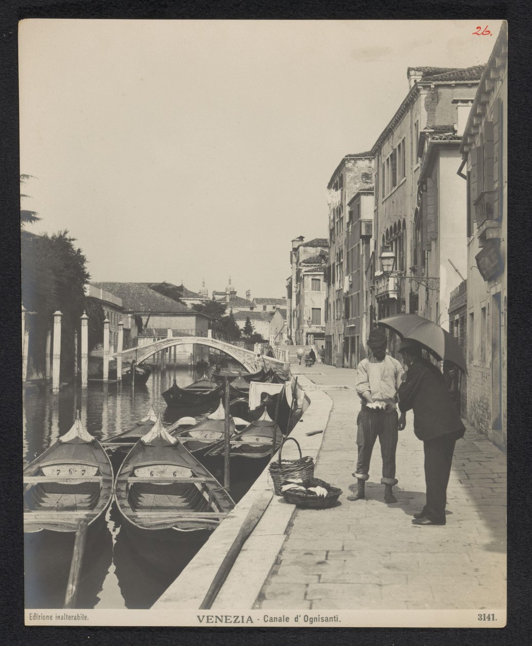 Gondoler på Canale di Ognissanti i Venedig Venedig - Canale d