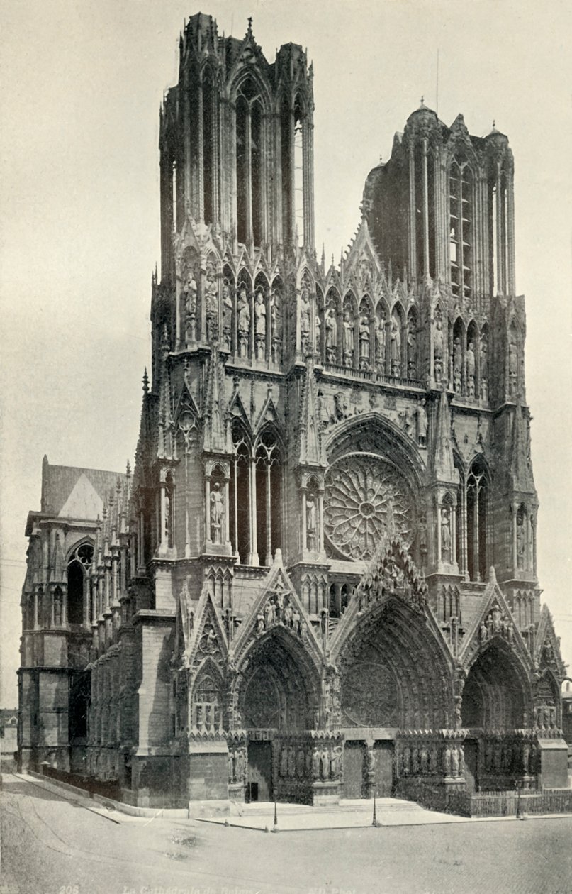 En stor gotisk bygning: Katedralen i Reims, bygget i det 13. og 14. århundrede, c1930. af Neurdein