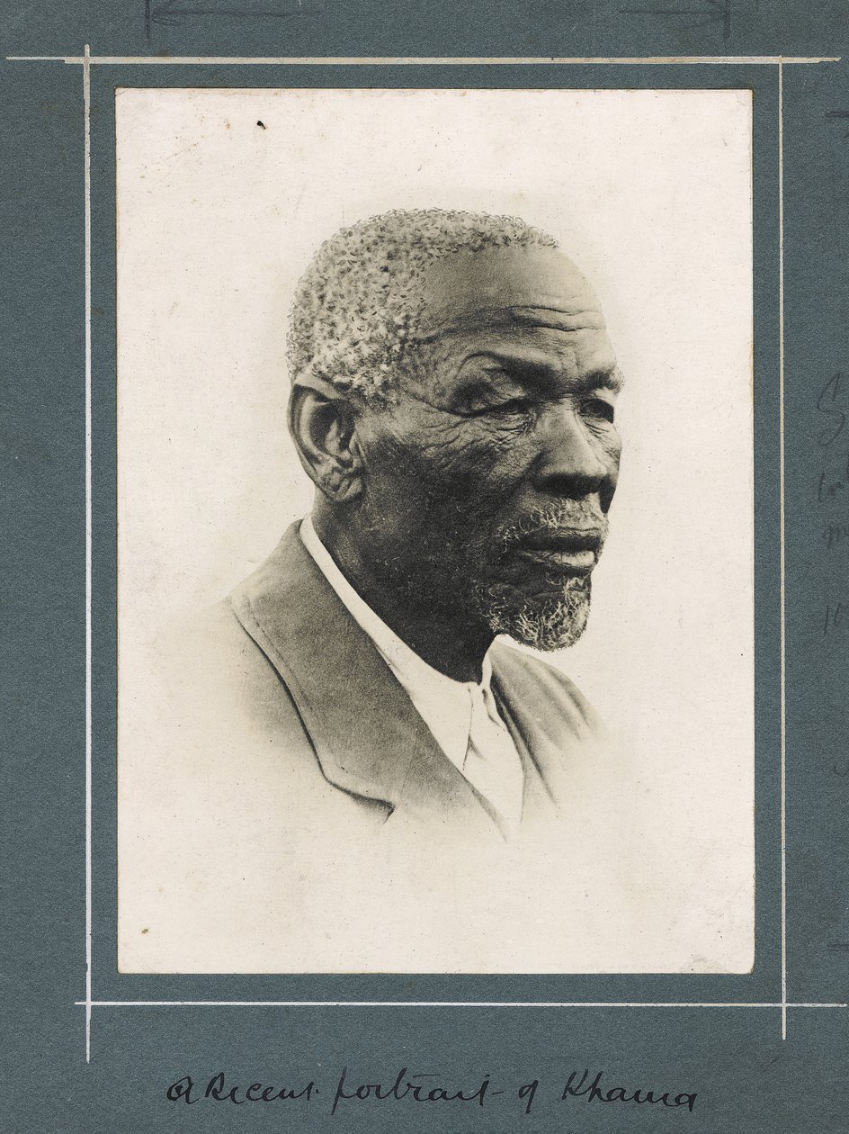 Et nyligt portræt af Khama, 1921 (gelatinesølvtryk) af Neville Jones