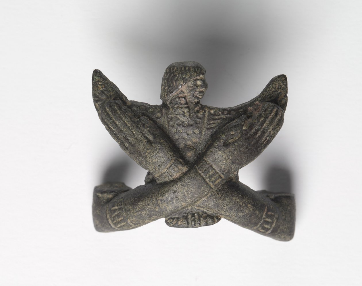 Bronzebeslag fra en "Shawabty Bundle": Krydsede arme, sent 18. til tidligt 19. dynasti, ca. 1336-1256 f.Kr. af New Kingdom Egyptian