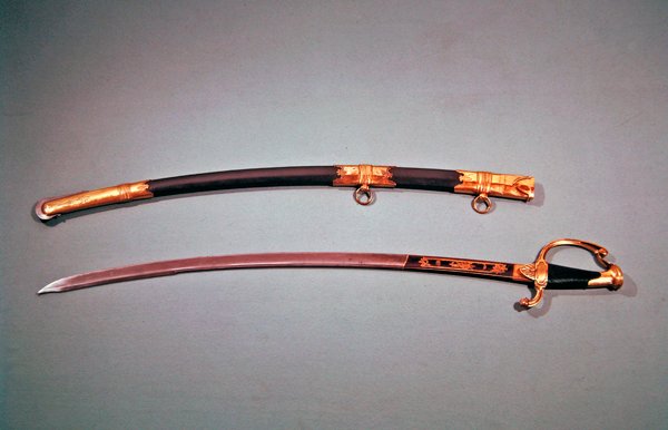 Erindringssværd givet af Napoleon Bonaparte for at have hjulpet ham med hans vellykkede statskup ved Saint Cloud den 18. brumaire an 8 (9. november 1799) (metal) af Nicolas Noel Boutet