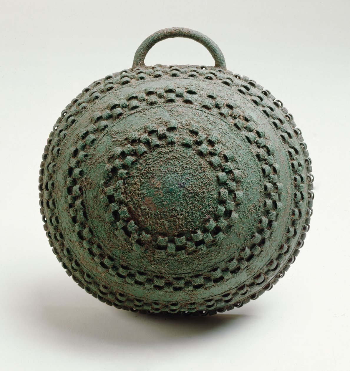 Skål, Igbo Ukwu, 9.-10. århundrede (blyholdig bronze) af Nigerian