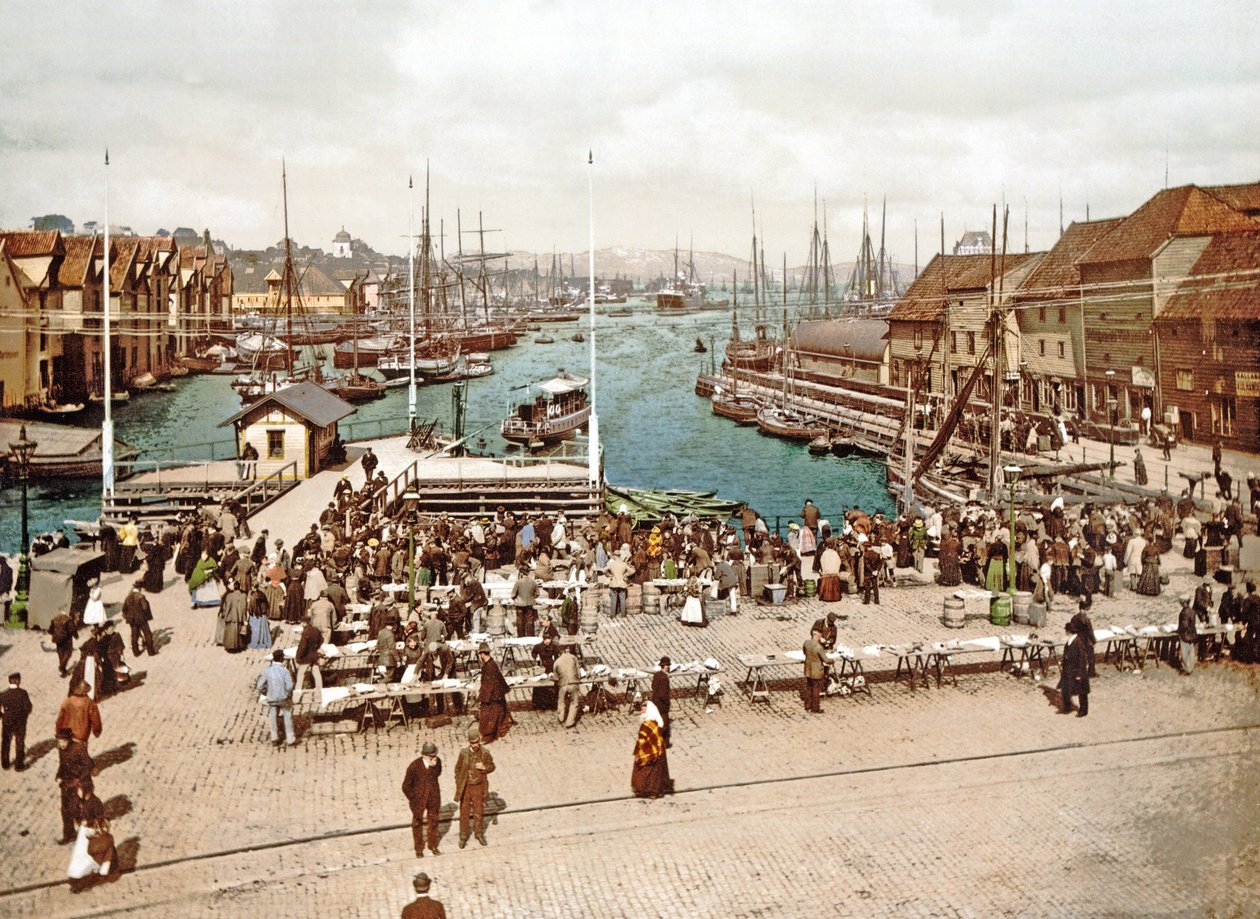 Fisketorget, Bergen, værtshus. ca. 1900 af Norwegian Photographer