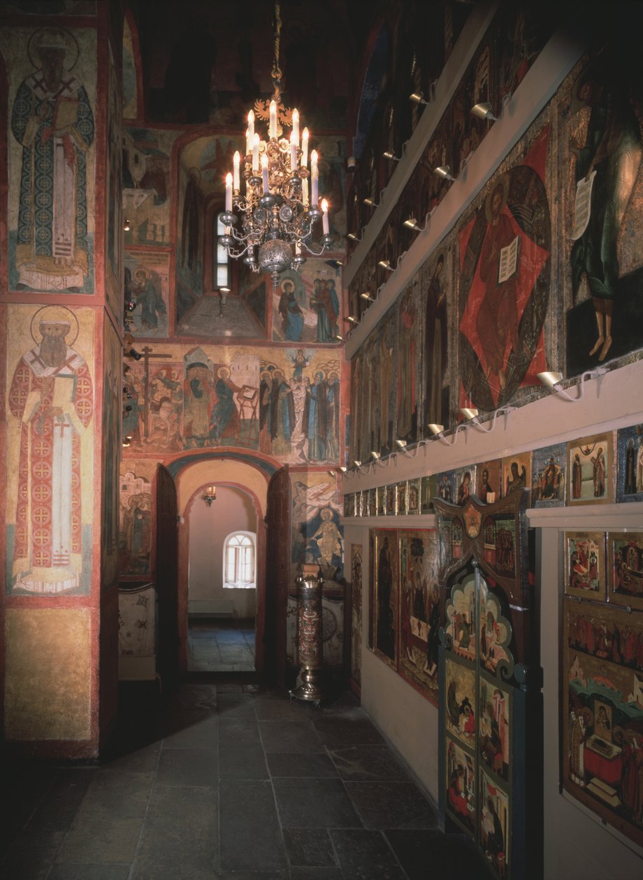 Interiør med ikonostasen i Saint Robe-kirken i Kreml i Moskva, 1627 af Old Russian Architecture