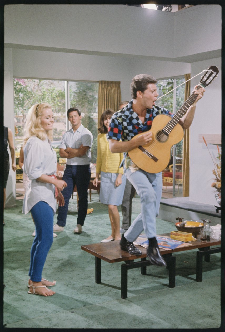 Frankie Avalon og Tuesday Weld på sættet af 