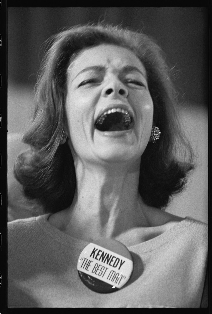 Lauren Bacall iført 