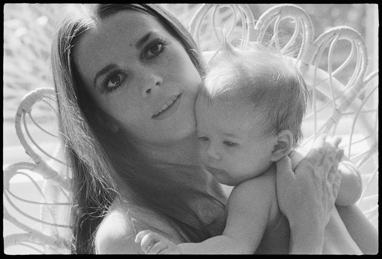 Natalie Wood med datter af Orlando Suero