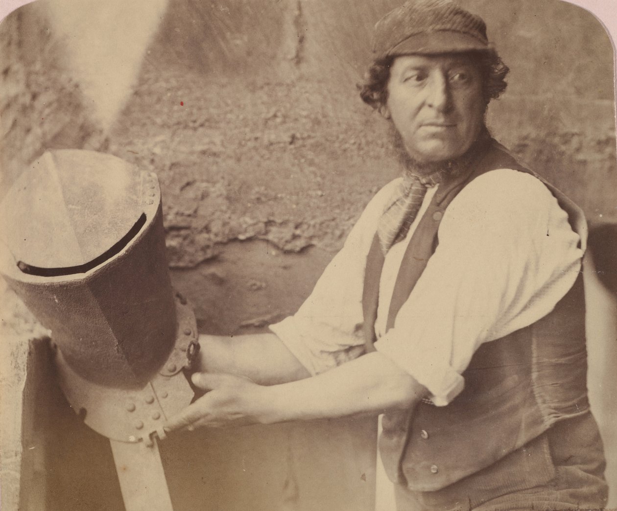 [Mand med hjelm], 1858. af Oscar Gustav Rejlander
