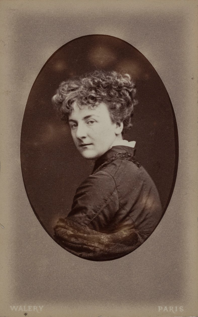 Portræt af Jane Dieulafoy 1851-1916, ca. 1890. af Ostroróg