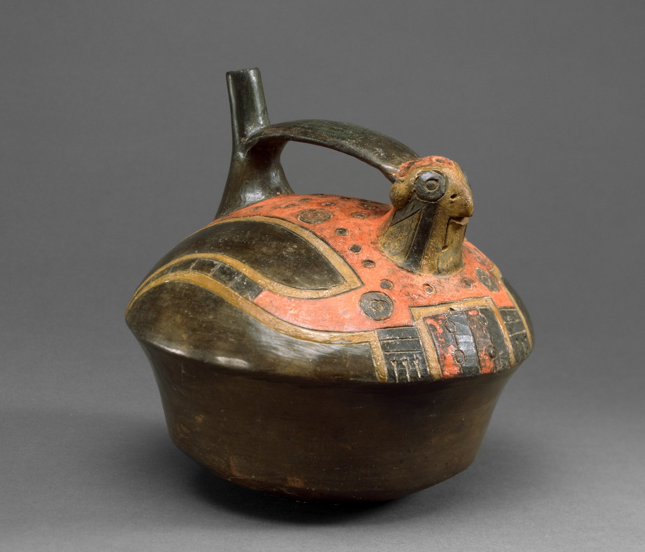 Falcon Vessel, Late Paracas, 300-200 BC (lertøj med harpiksmaling) af Paracas Culture