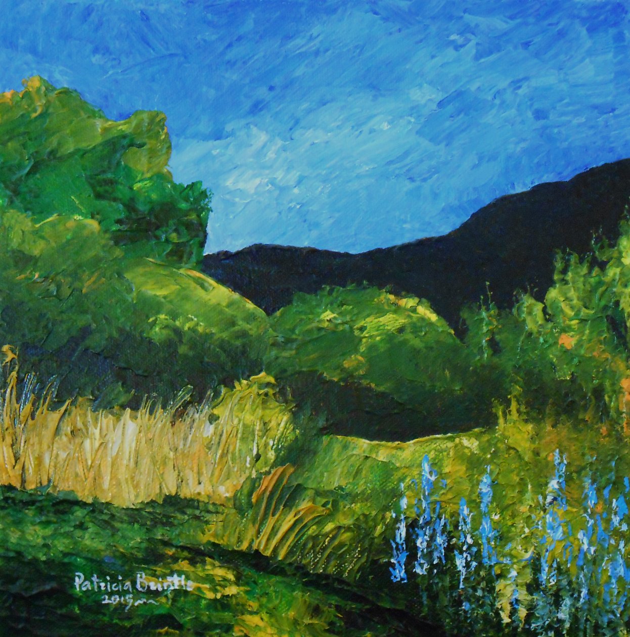 Blå Lupiner, 2015 (akryl på lærred) af Patricia Brintle