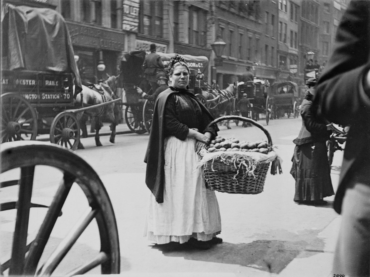 En kvindelig kartoffelsælger i London af Paul Martin