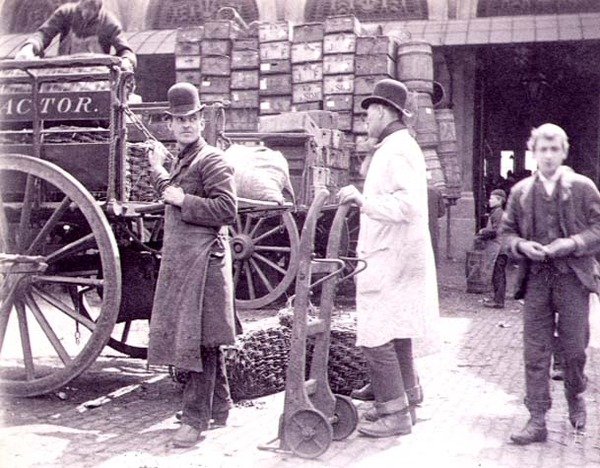 Aflæsning på Billingsgate Market af Paul Martin