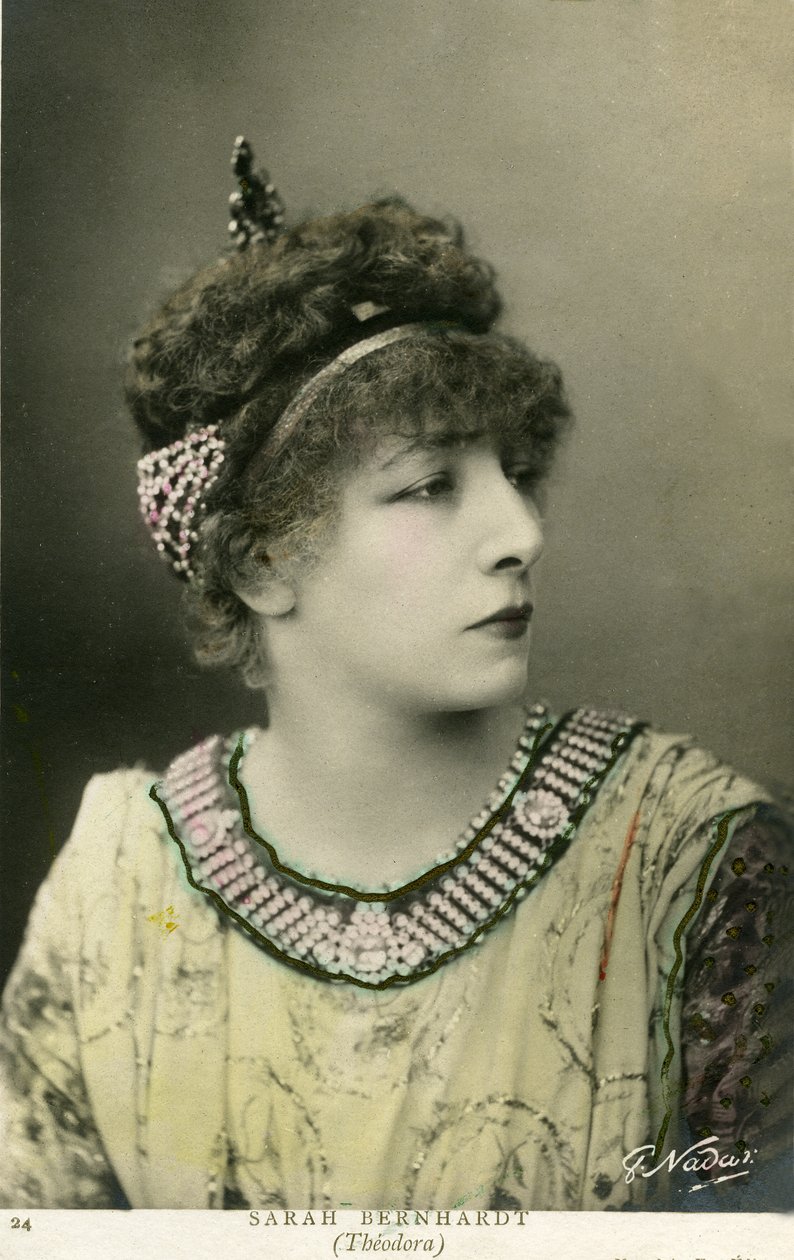 Henriette Rosine Bernard aka Sarah Bernhardt (1844-1923) som "Théodora", skuespil af Victorien Sardou, i 1884 (foto) af Paul Nadar