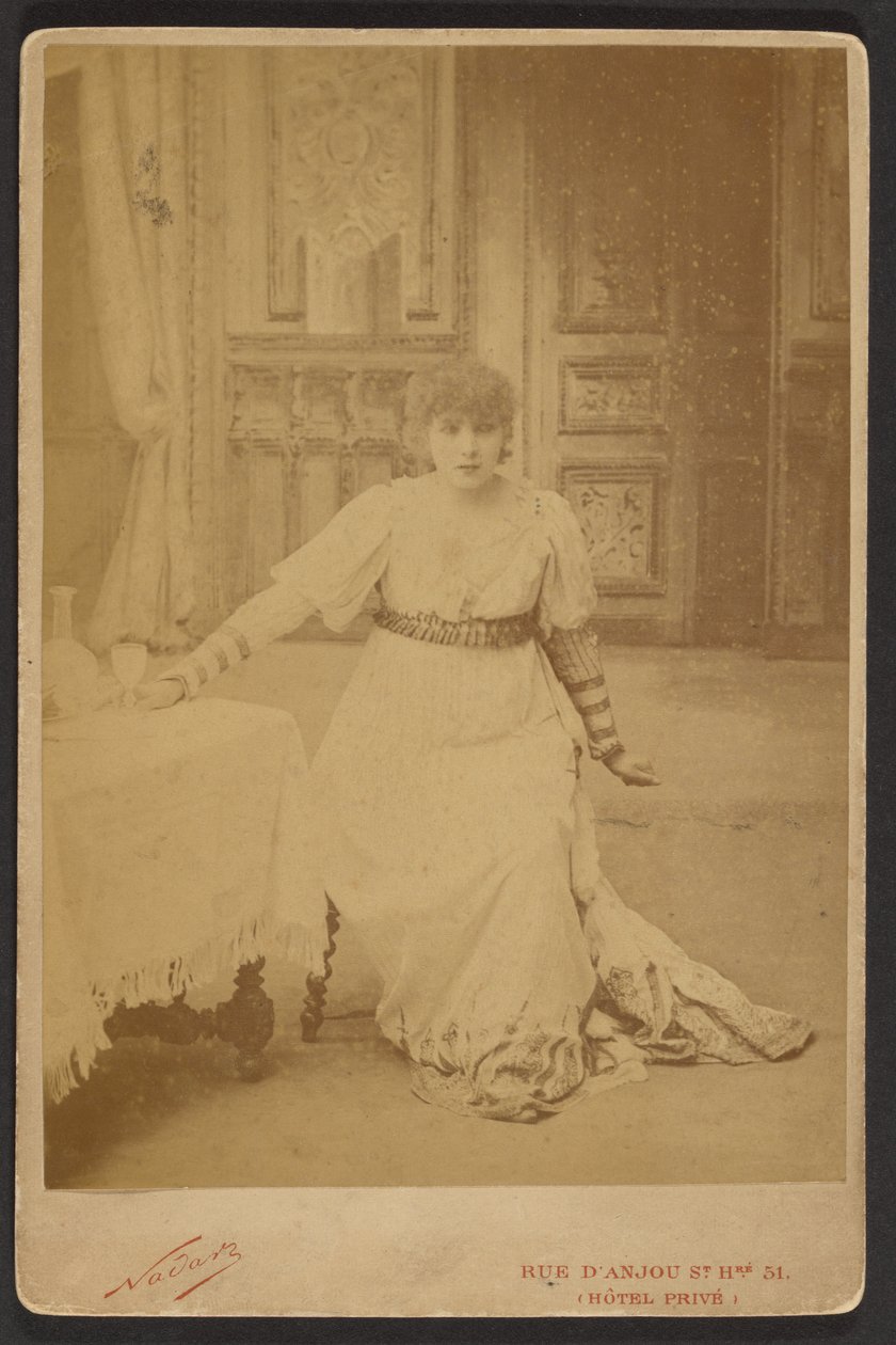 Sarah Bernhardt als Floria in La Tosca af Paul Nadar