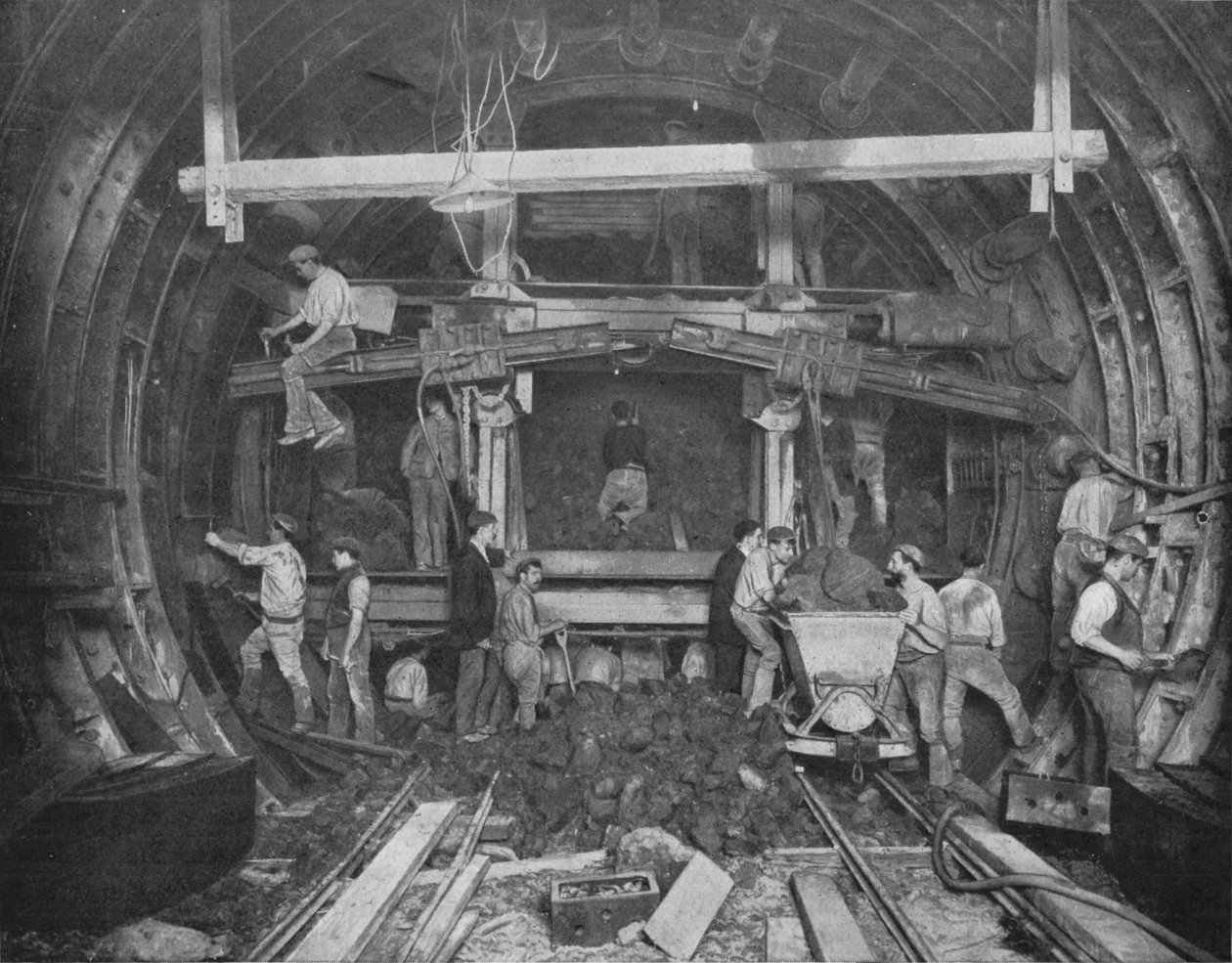 Udgravning af en rørbane, Great Northern and City Railway, London, c1903 1903 af Pearson and Son Ltd