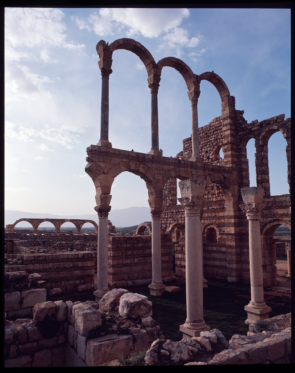 Udsigt over byen, 705-710 e.Kr af Period Umayyad