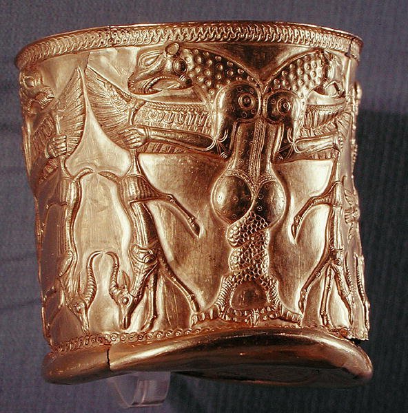 Pokal dekoreret med mytologiske væsner, nordvestlige Iran, ca. 1200-1100 f.Kr. (elektrum) (se også 65167) af Persian School