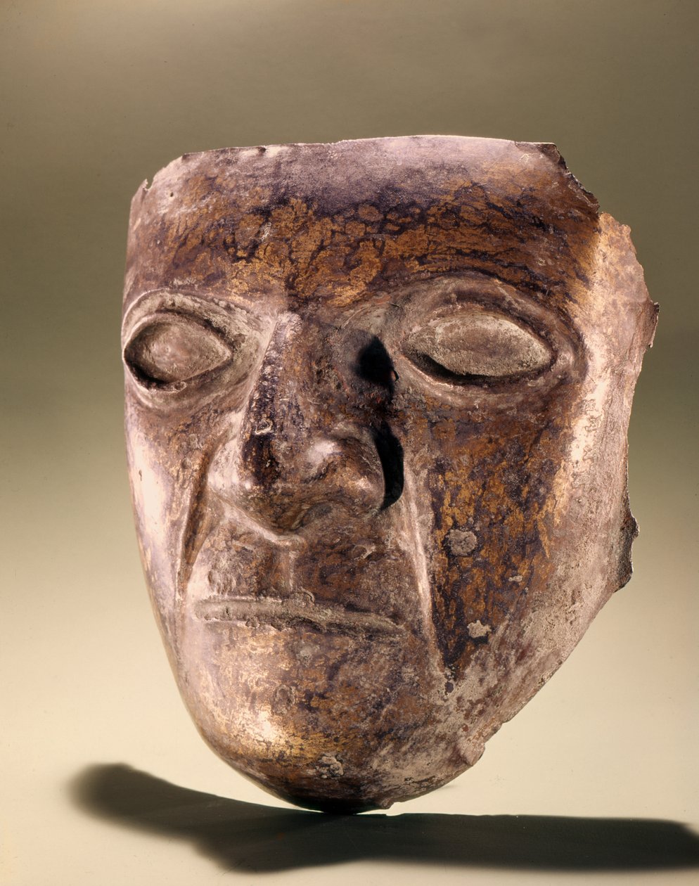 Incan maske (kobber) af Peruvian School