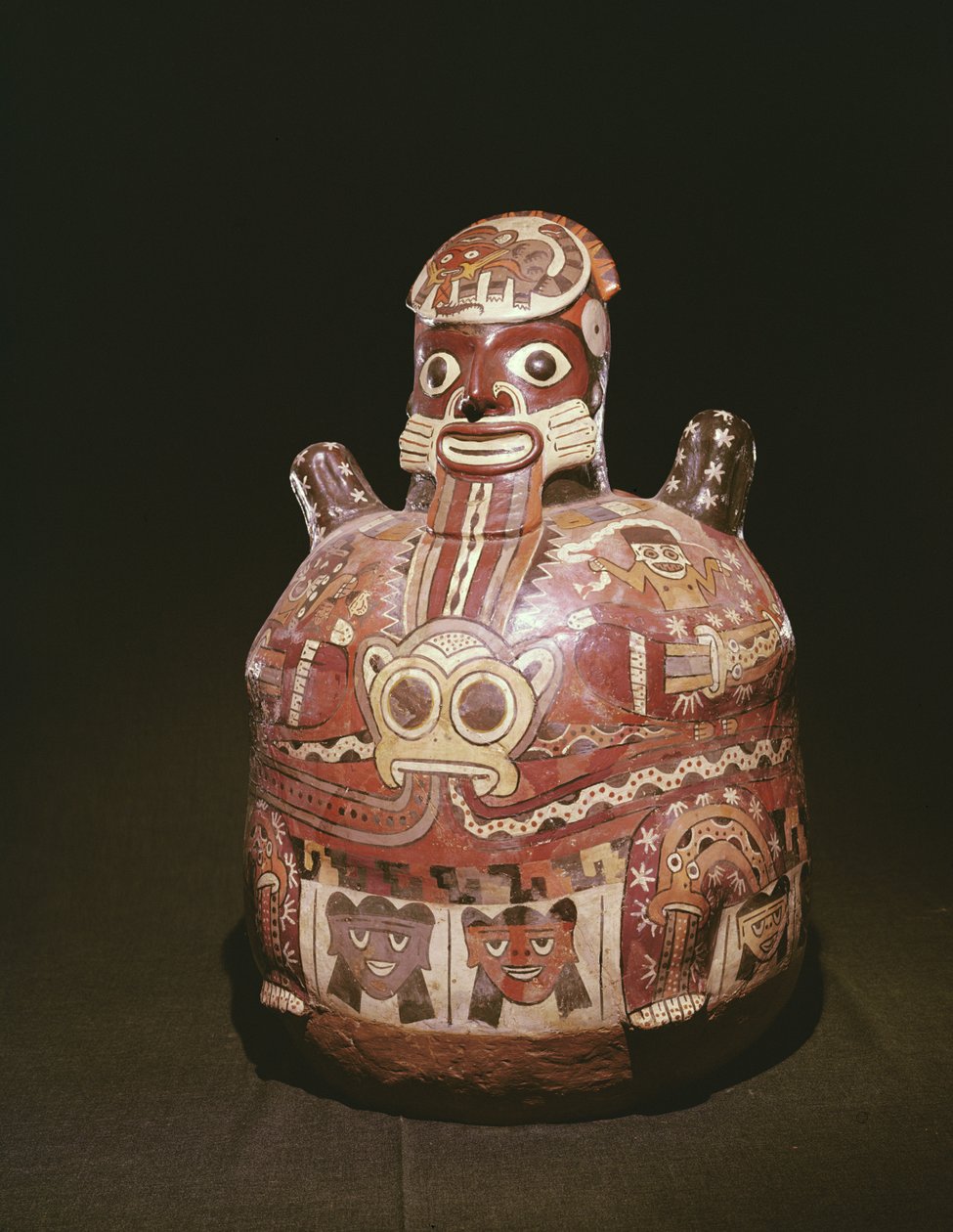 Keramikkar af figur af en gud, Nazca Culture (keramik) af Peruvian School