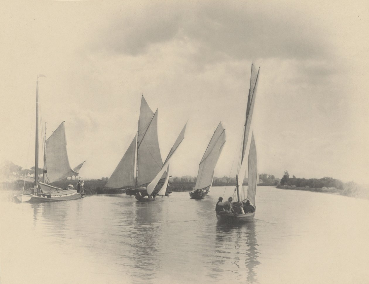 En sejlsportsmatch ved Horning,1885 (foto) af Peter Henry Emerson