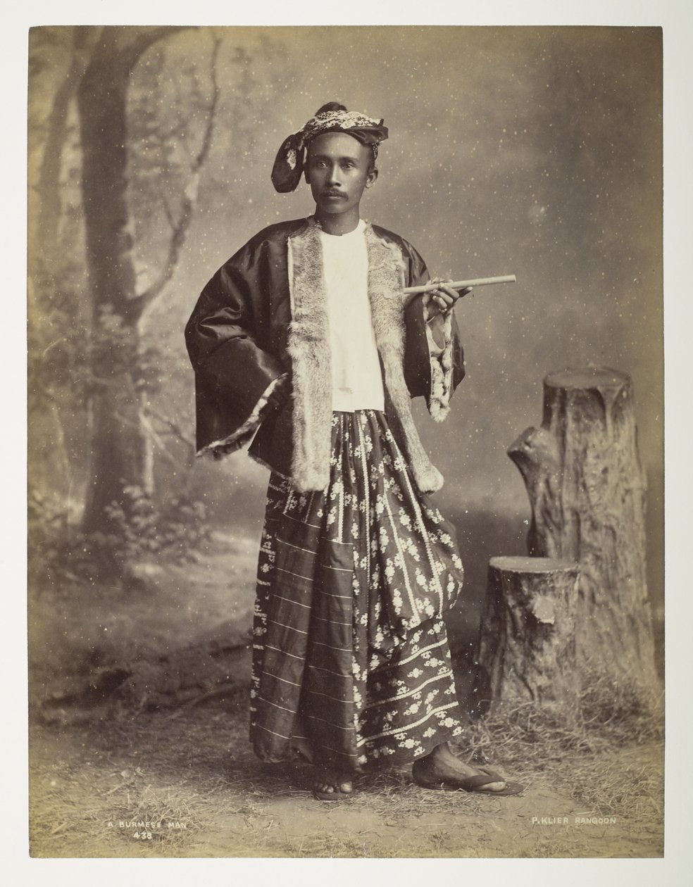 En burmesisk mand fra Views of Burma af Philip Adolphe Klier