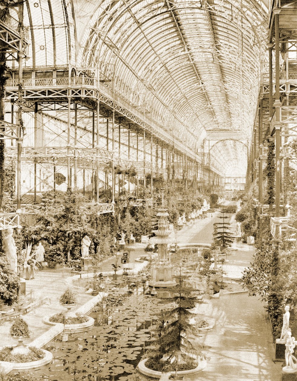 Skibets indre taget fra galleriet over Dronningens Skærme i den sydlige ende ca. 1859 (s/h foto) af Philip Henry Delamotte