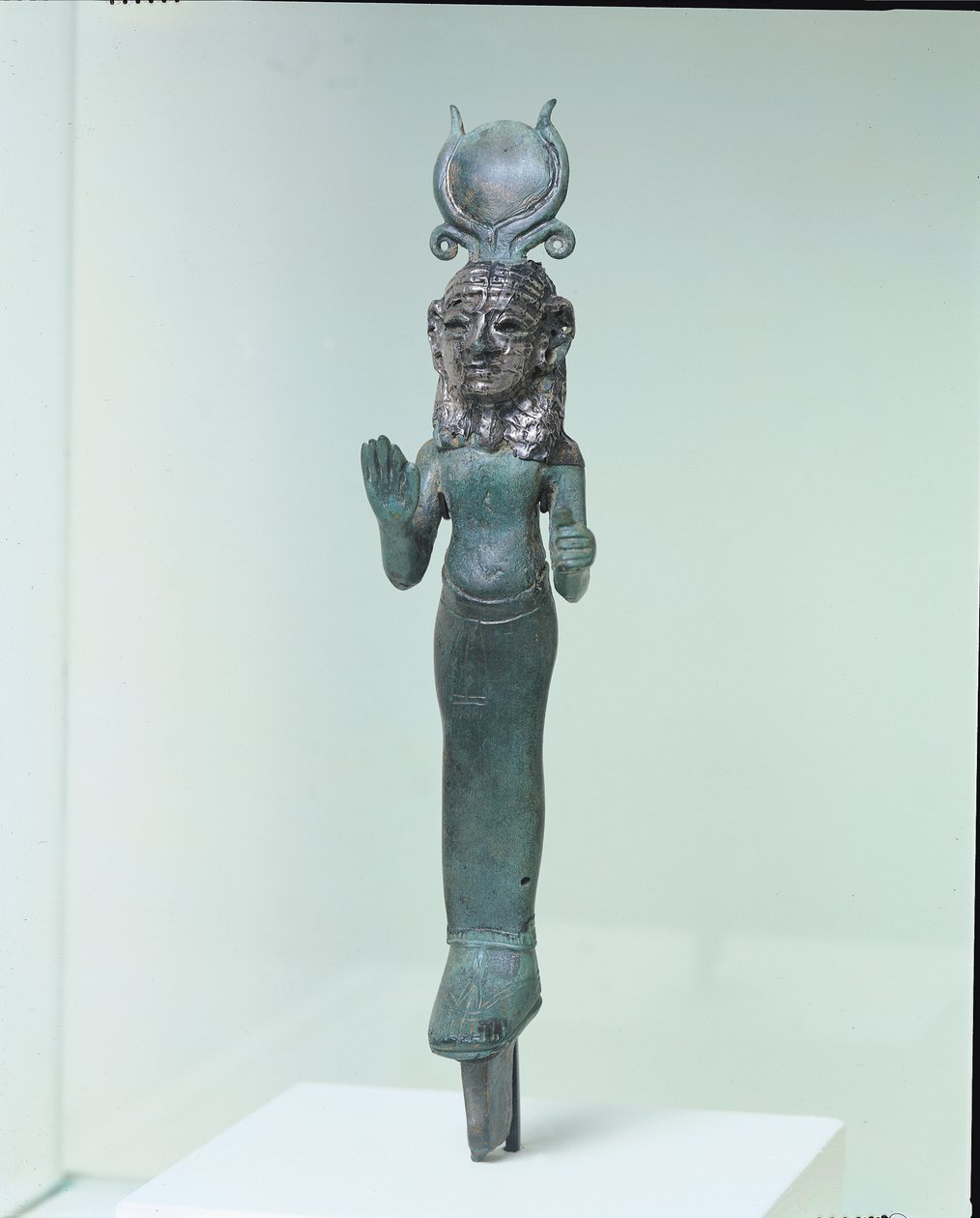 Statuette af en fønikisk gudinde, fra den fønikiske kyst, ca. 700-600 f.Kr. (bronze og sølv) (se også 45369) af Phoenician