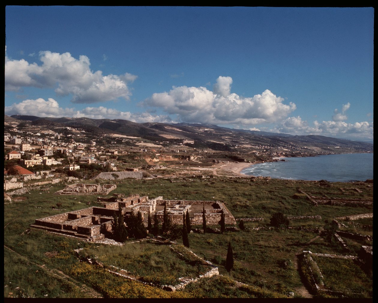 Udsigt over arkæologisk sted, 3. til 2. årtusinde f.Kr af Phoenician Phoenician