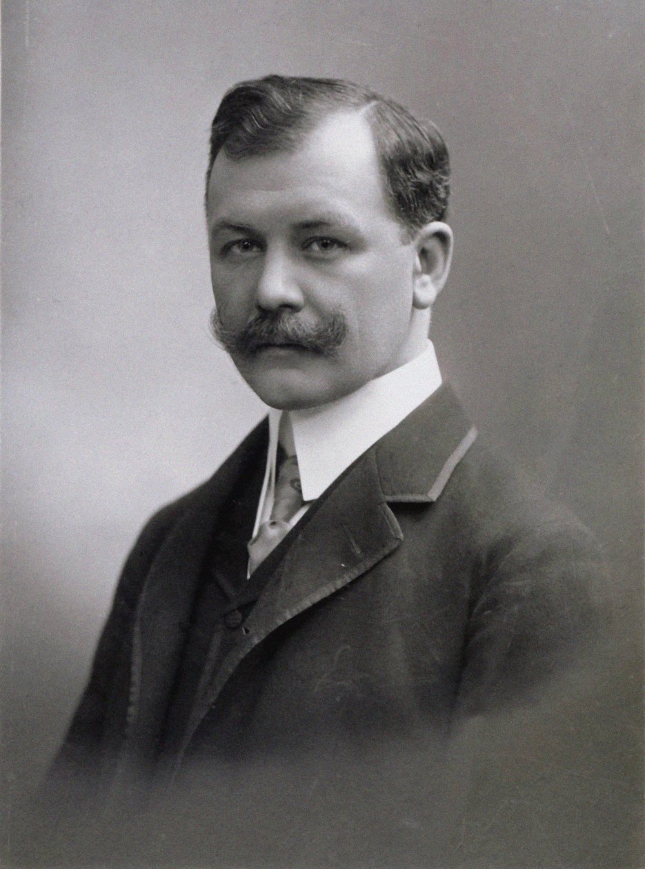 Portræt af komponisten Franz Lehár 1870-1948. af Photo studio C. Pietzner.