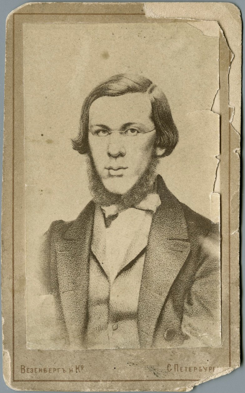 Nikolay Alexandrovich Dobrolyubov 1836-1861, mellem 1865 og 1900 af Photo studio Wesenberg