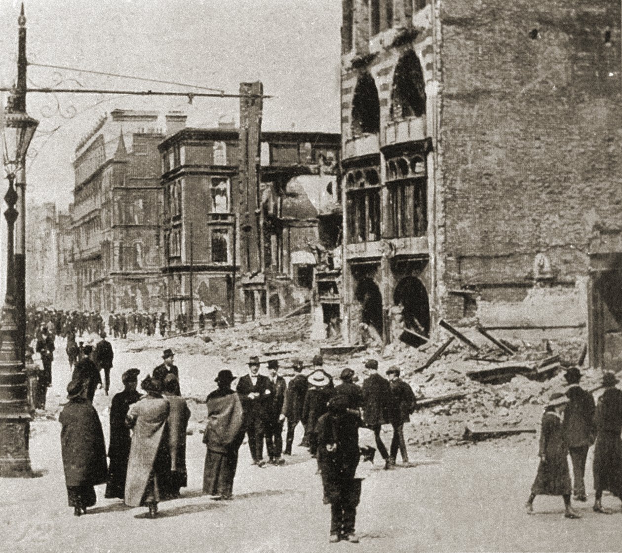 Dublin efter påskeoprøret, april 1916 (s/h foto) af Photographer Irish