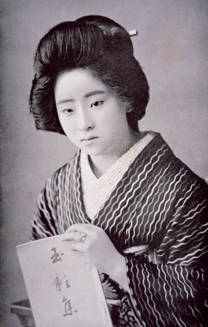 Japansk pige, ca. 1910 (s/h-billede) af Photographer Japanese
