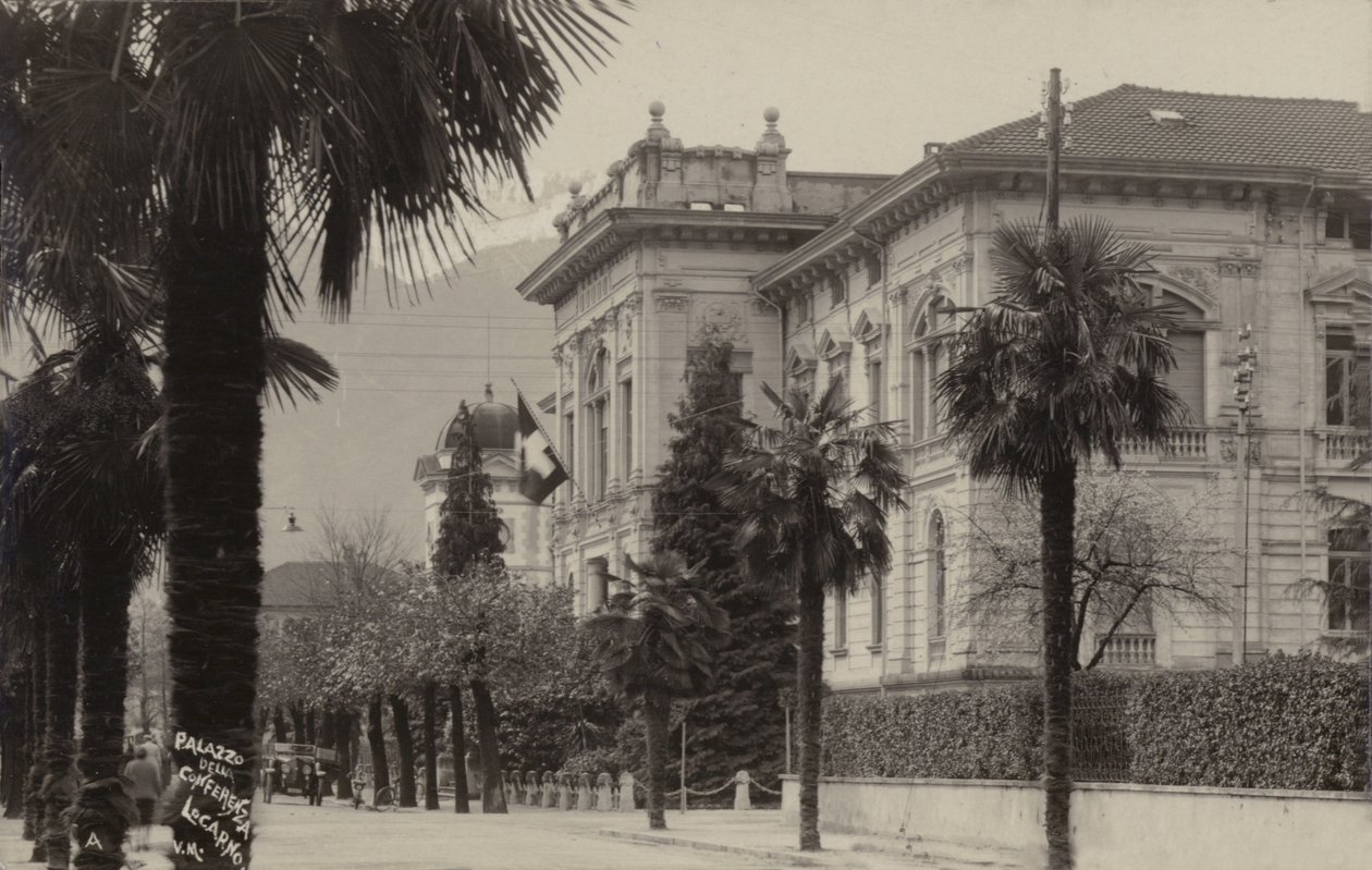 Konferencepaladset, hvor Locarno-traktaten blev underskrevet i 1925 (s/h-foto) af Photographer Swiss